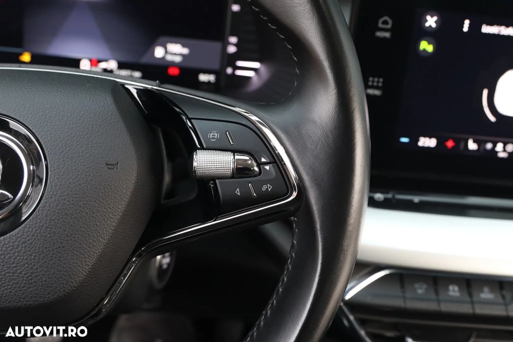 Skoda Octavia Combi 2.0 TDI First Edition - 30