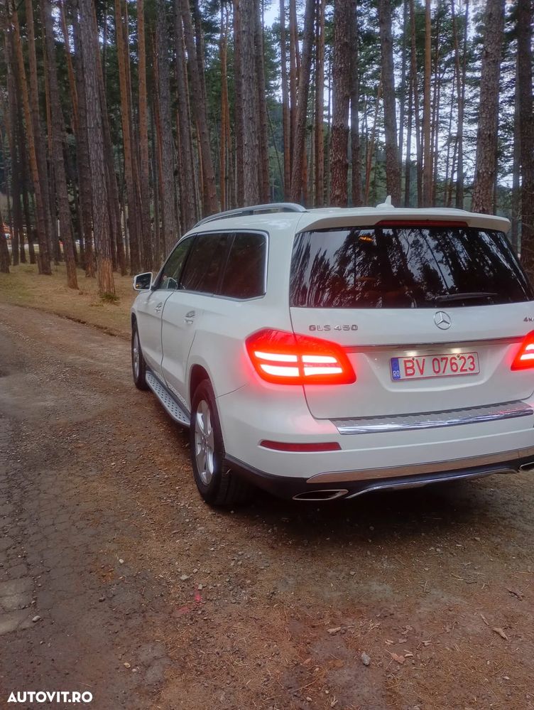 Mercedes-Benz GLS - 10