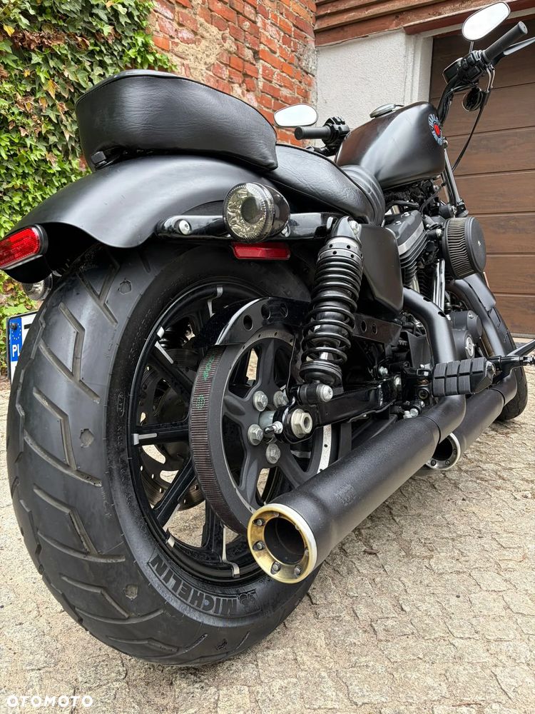 Harley-Davidson Sportster Iron 883 - 3