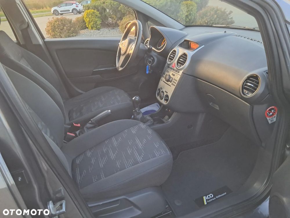 Opel Corsa 1.4 16V 150 Jahre - 21