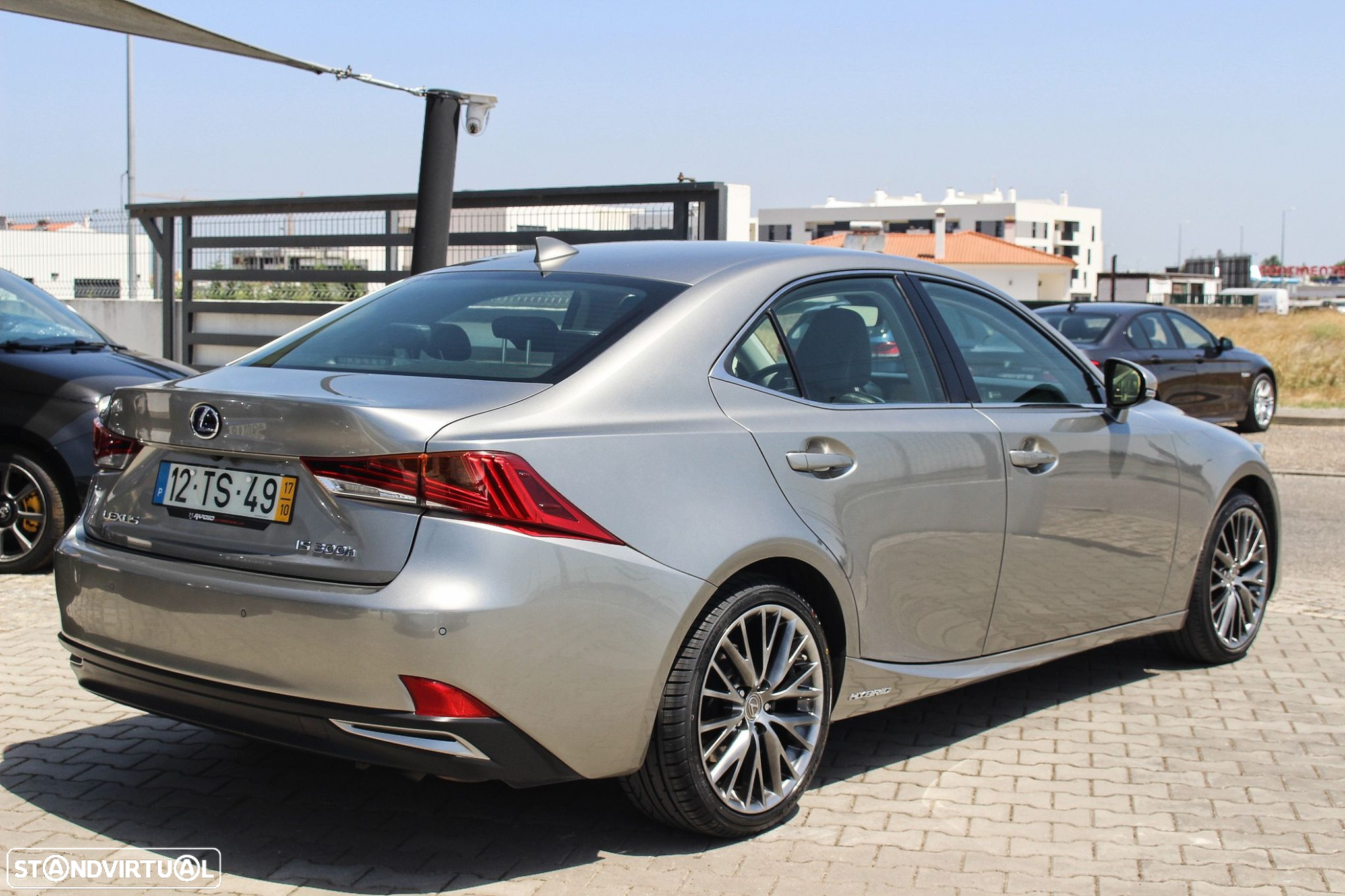 Lexus IS 300H Luxury - 20