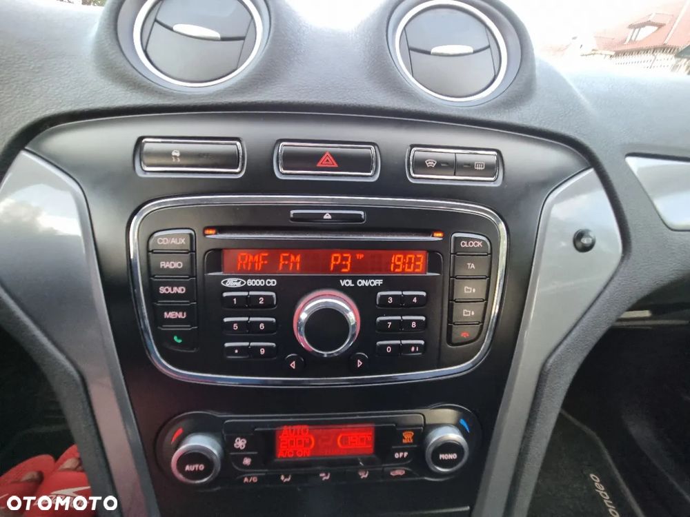 Ford Mondeo 1.6 TDCi Ambiente - 29