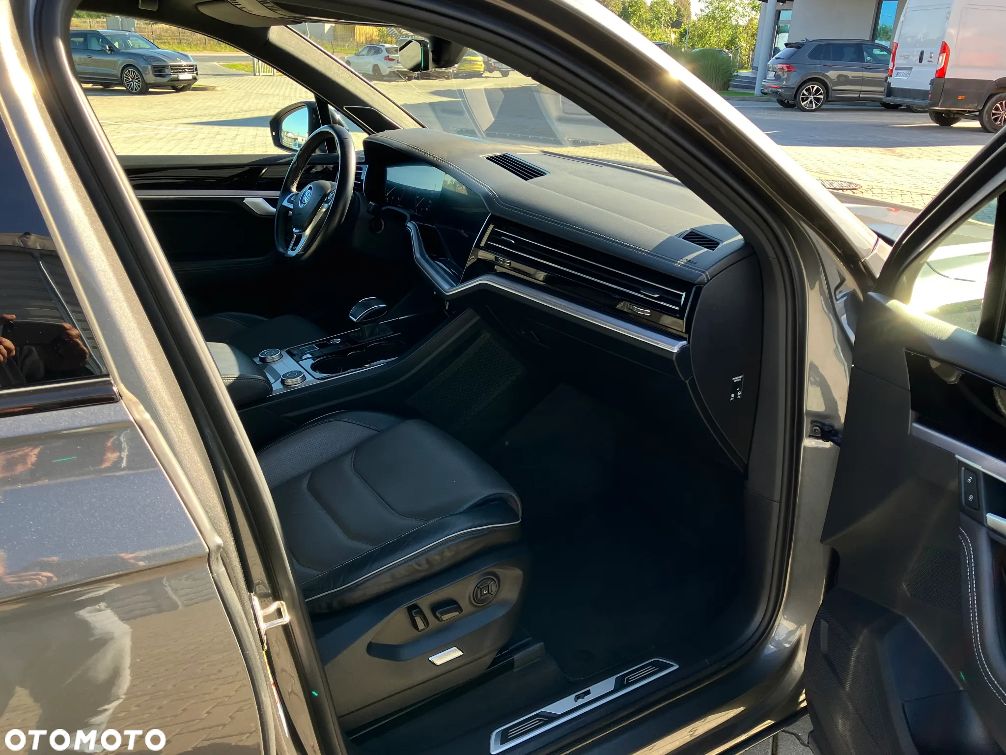 Volkswagen Touareg 3.0 V6 TDI SCR 4Mot R-Line - 14