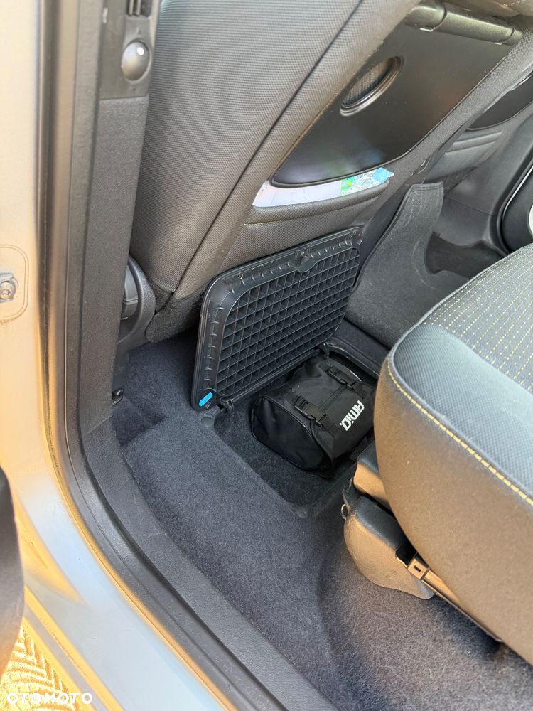 Renault Scenic 1.9 dCi Privilege - 12