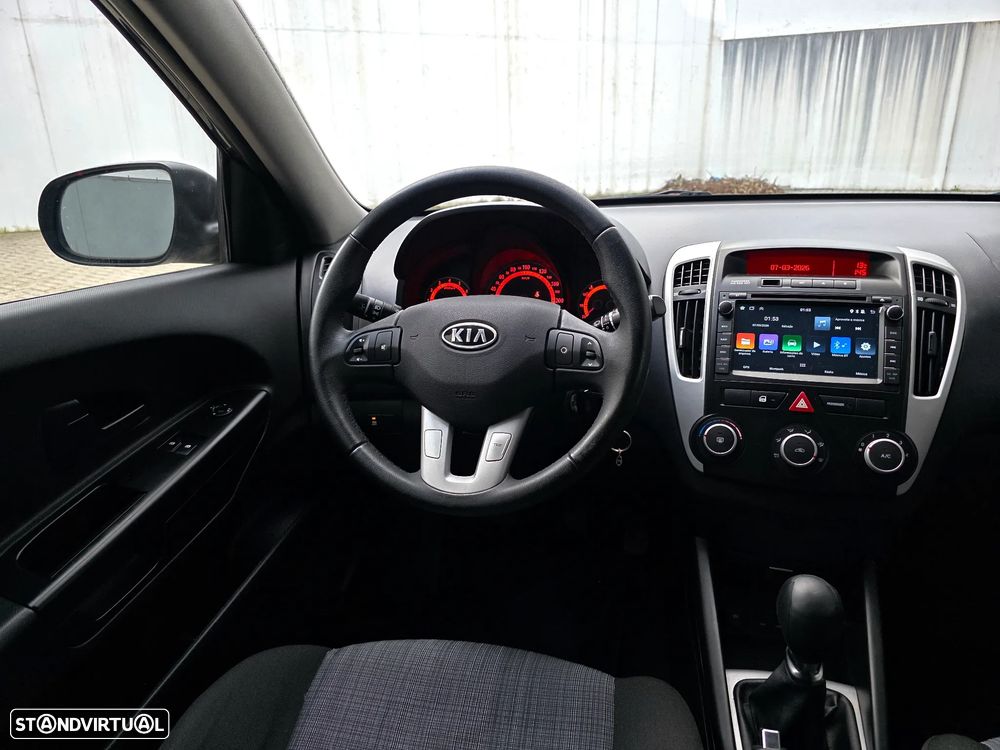 Kia Ceed SW 1.4 CVVT LX ISG - 37