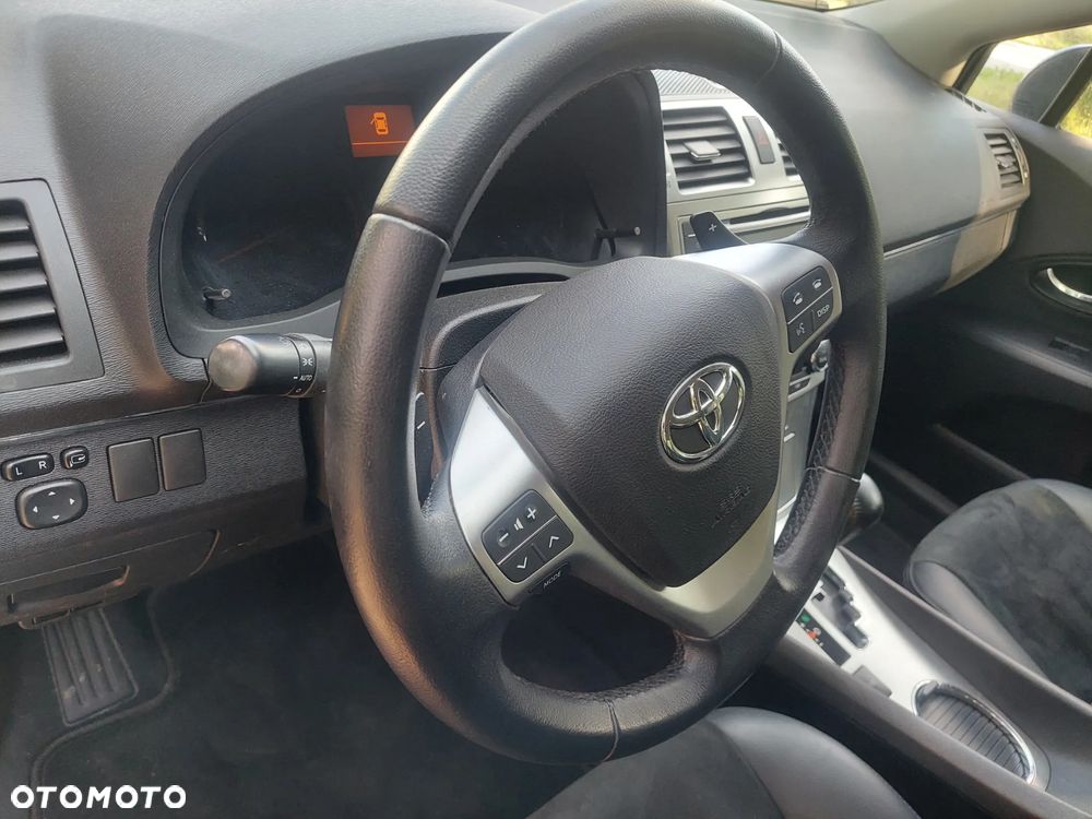 Toyota Avensis 1.8 Prestige MS - 11