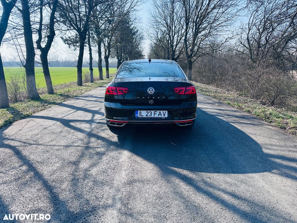 Volkswagen Passat 2.0 TDI DSG R Executive - 3
