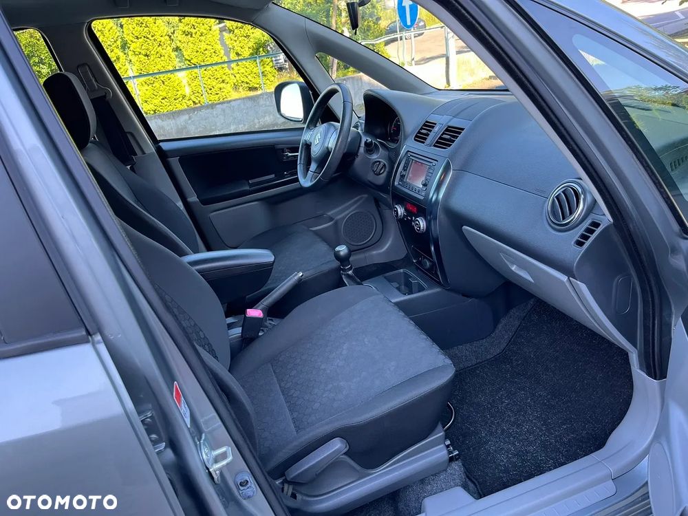Suzuki SX4 Classic 1.6 VVT 4x4 Style - 12