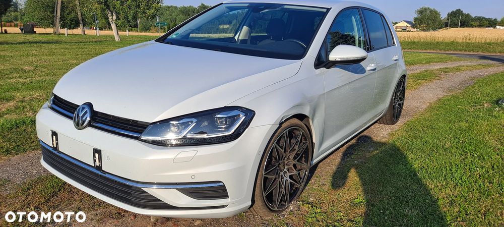 Volkswagen Golf 2.0 TDI Sound - 12