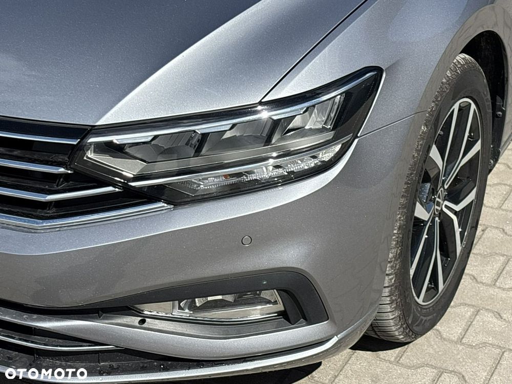 Volkswagen Passat - 9