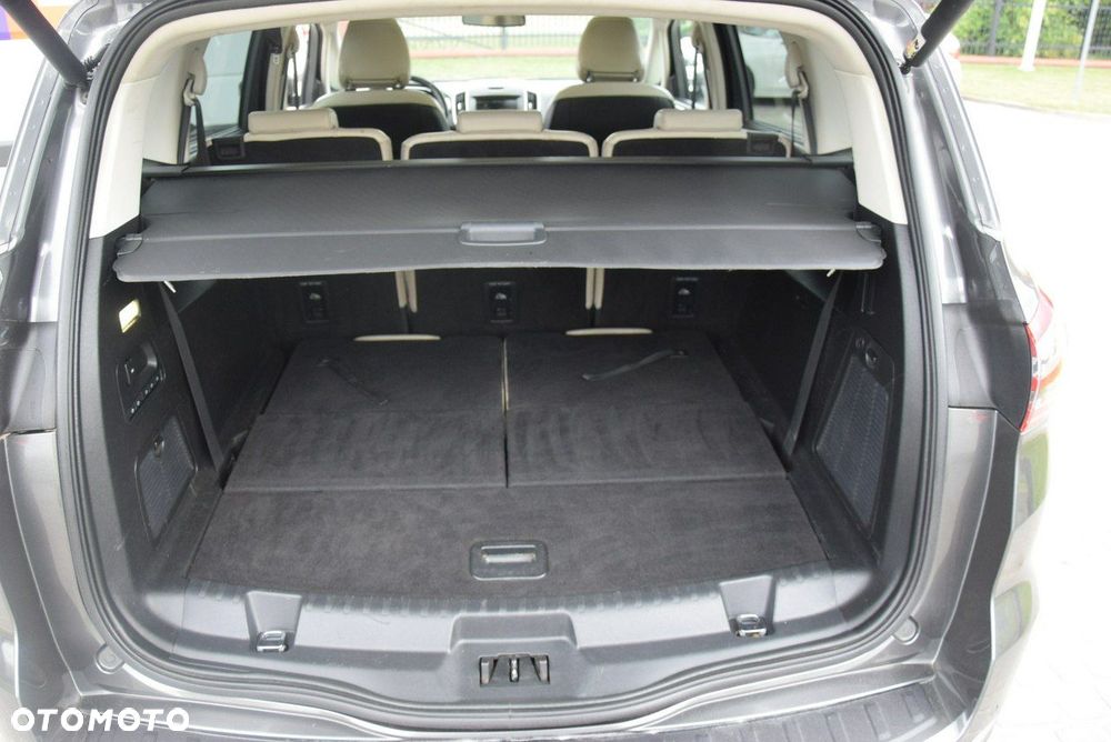 Ford S-Max - 24
