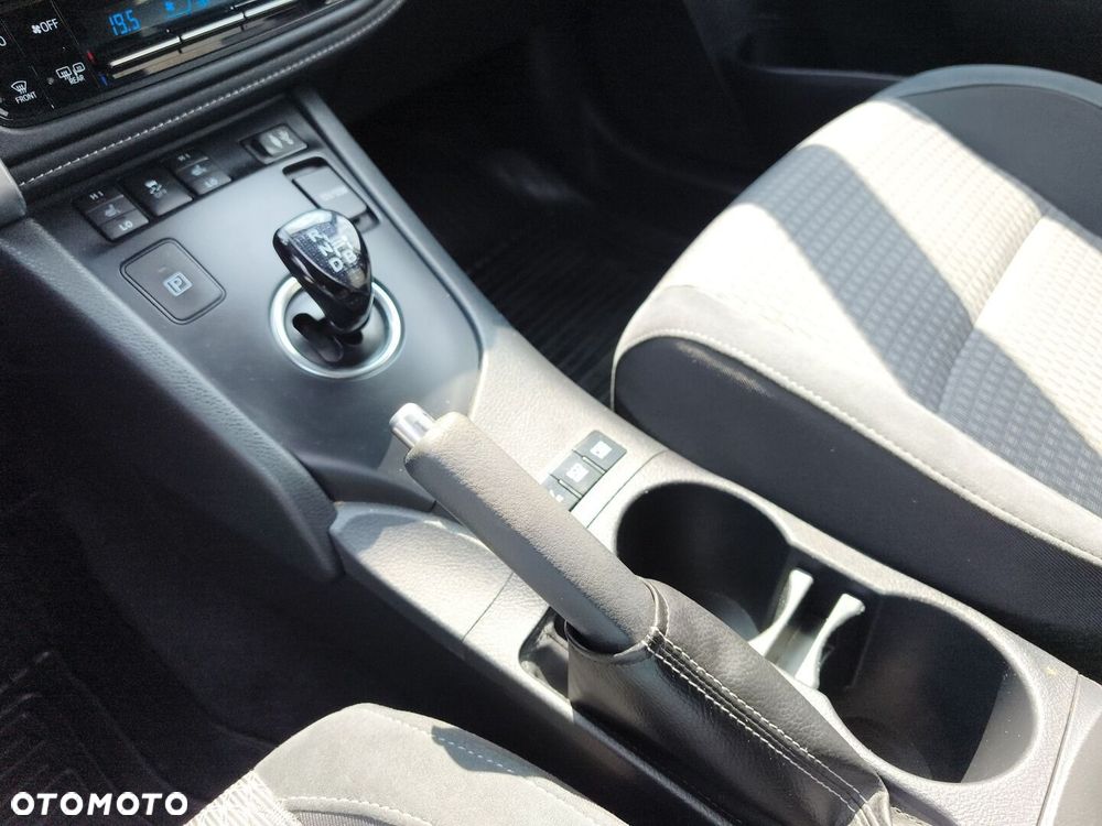 Toyota Auris - 24