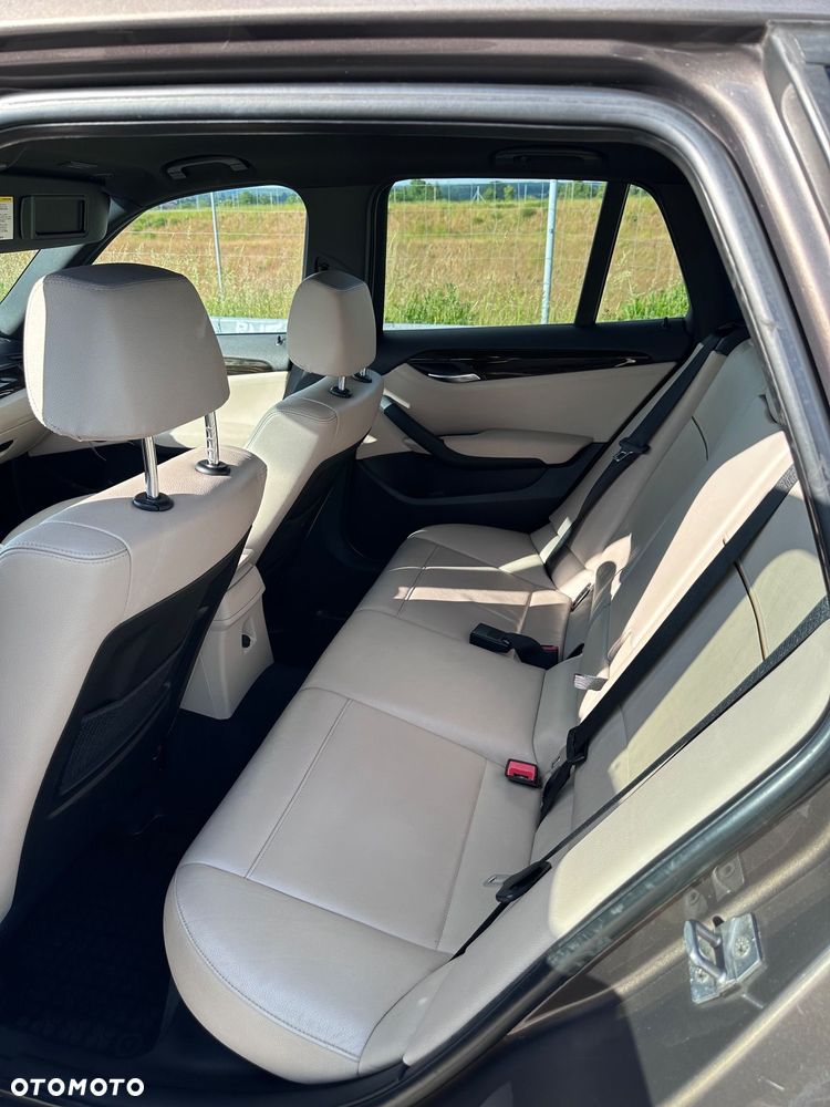 BMW X1 - 10