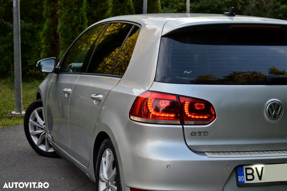 Volkswagen Golf 2.0 TDI DPF GTD - 13