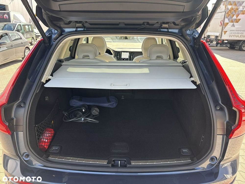 Volvo XC 60 T8 Plug-In Hybrid AWD Ultimate Bright - 21
