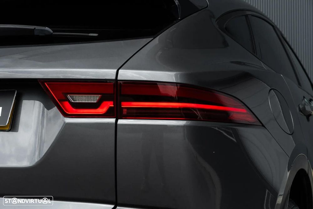Jaguar E-Pace 2.0 i4D SE - 34