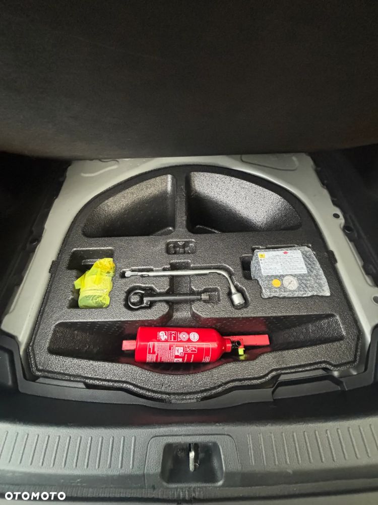 Toyota Corolla 1.8 Hybrid Executive - 39