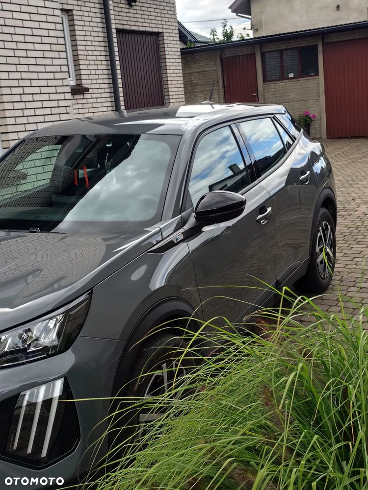Peugeot 2008 50kWh Allure - 3