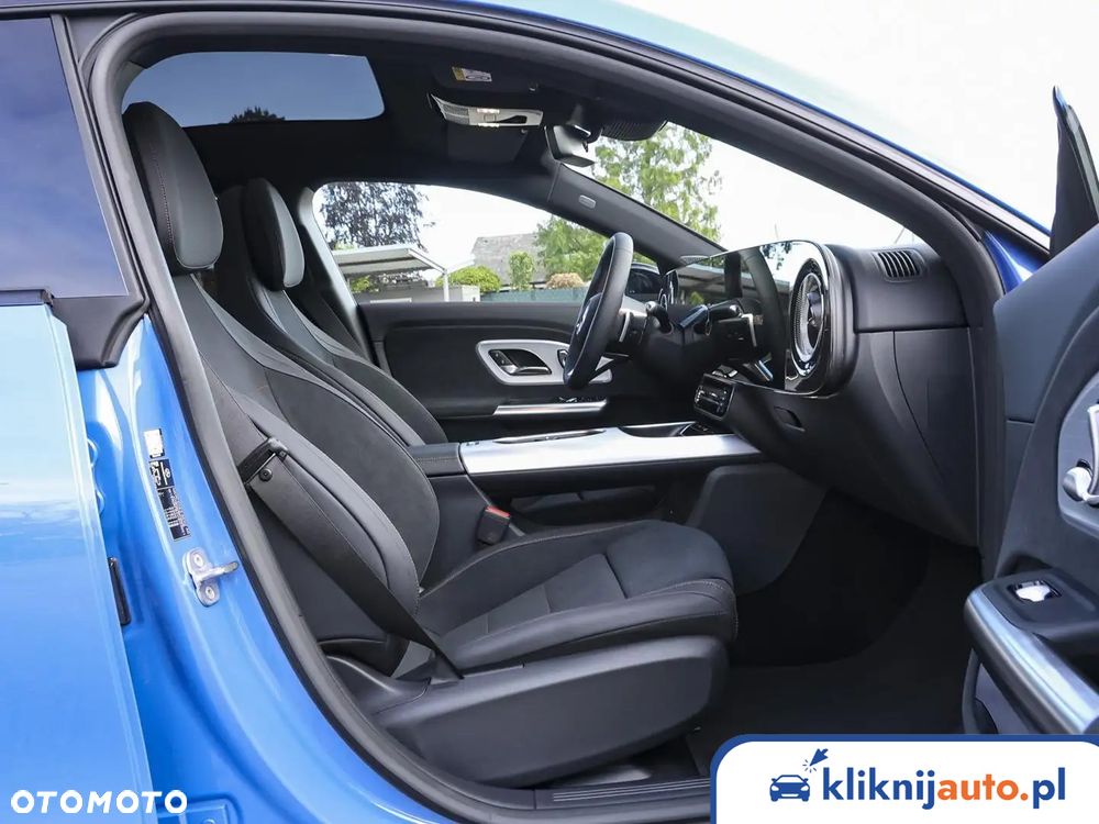 Mercedes-Benz CLA 200 mHEV 8G-DCT - 9