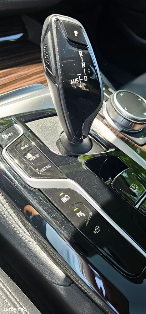 BMW Seria 5 530e xDrive AT PHEV - 14