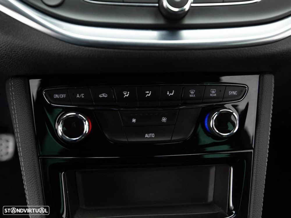 Opel Astra Sports Tourer 1.5 D Business Edition S/S - 18