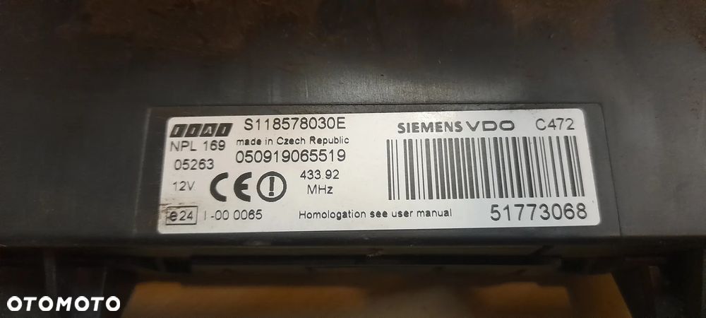 SKRZYNKA BEZPIECZNIKÓW FIAT  PANDA 51773068 - 3