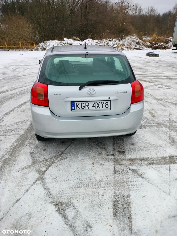 Toyota Corolla - 5