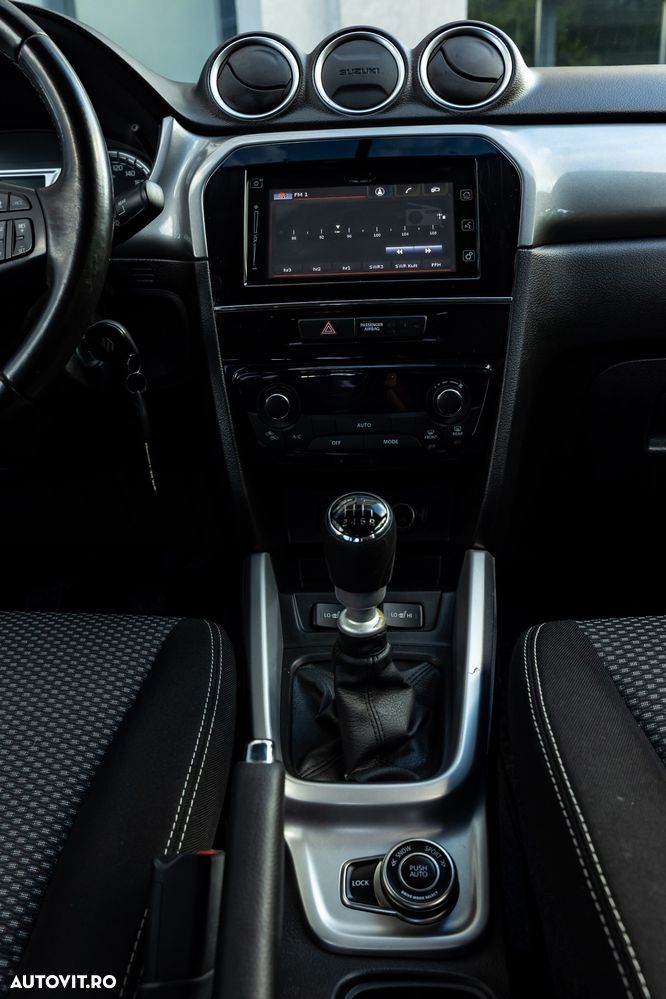 Suzuki Vitara 1.6 DDIS 4X4 Spirit - 10