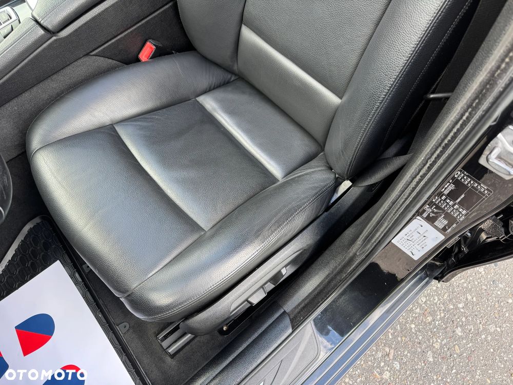 BMW Seria 5 520d Luxury Line - 32
