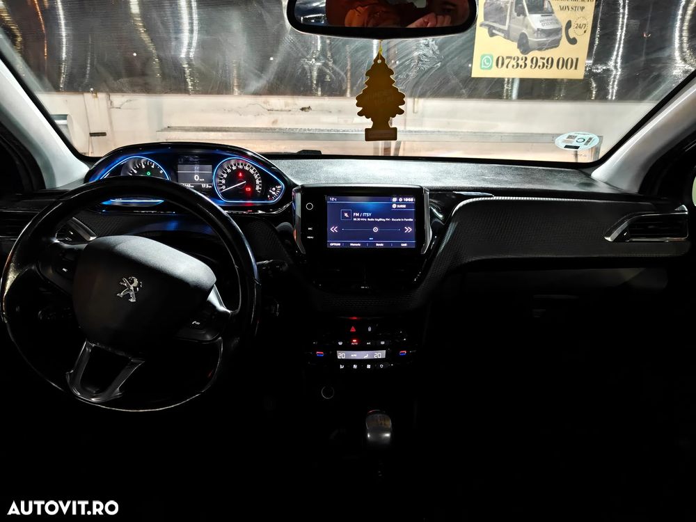 Peugeot 2008 PureTech 110 Stop&Start Style - 7