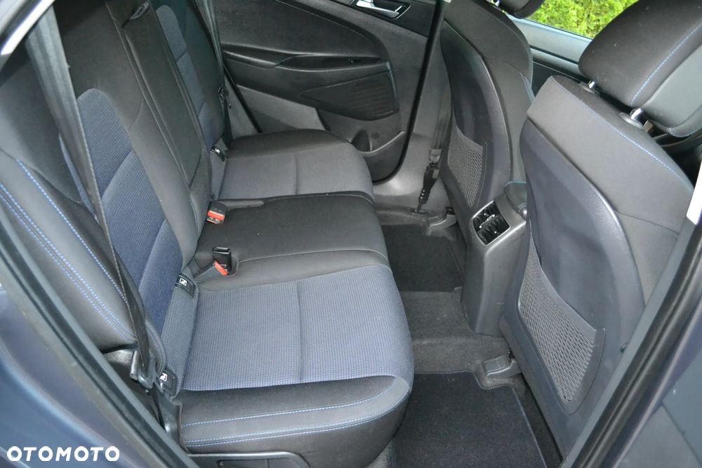 Hyundai Tucson 2.0 CRDI BlueDrive Comfort 2WD - 22