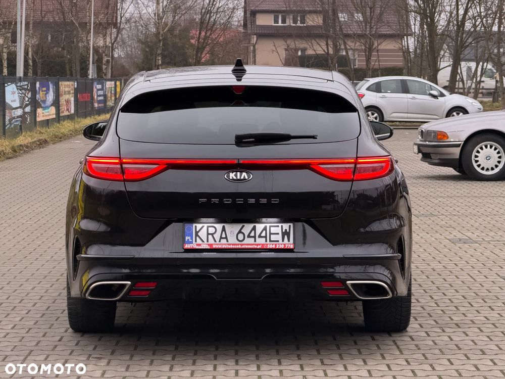 Kia ProCeed 1.6 T-GDI GT DCT - 36