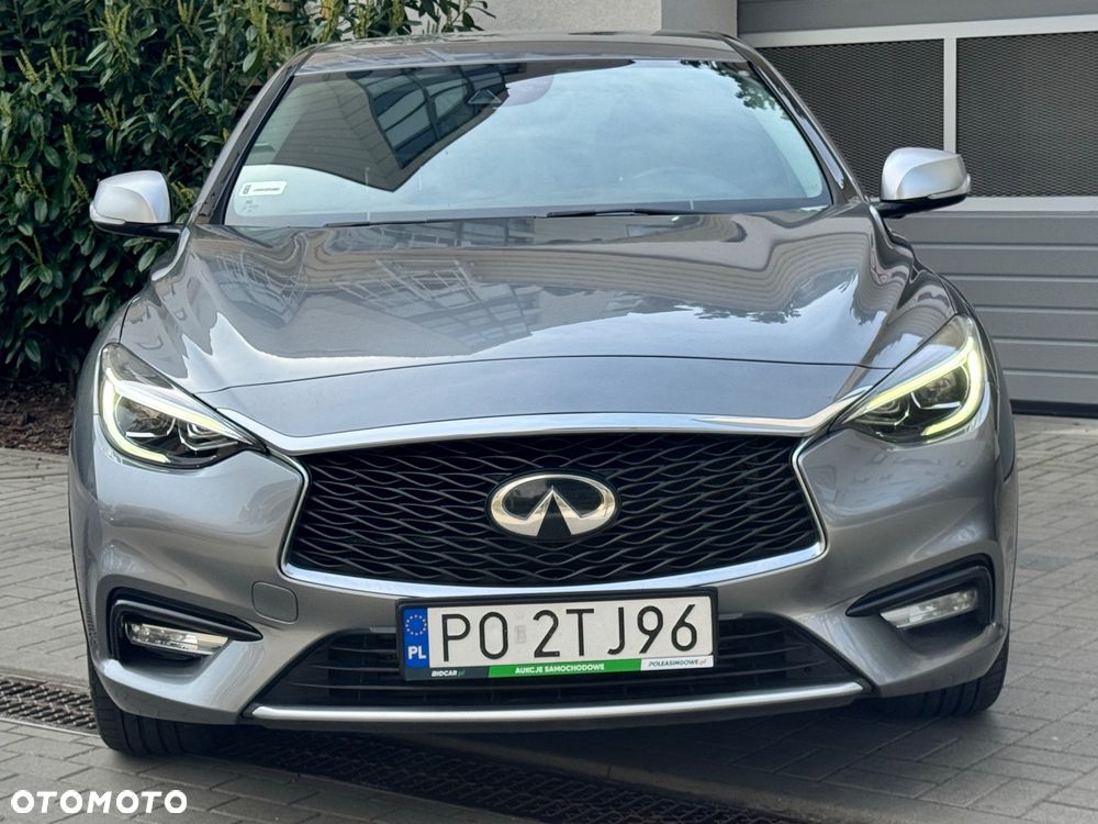 Infiniti Q30 1.5d Premium - 18