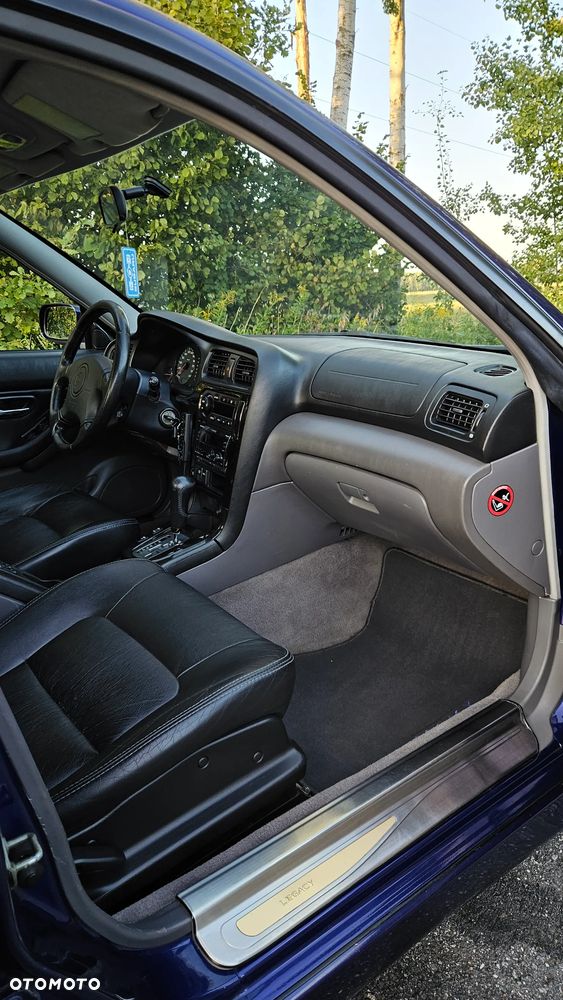 Subaru Legacy - 31