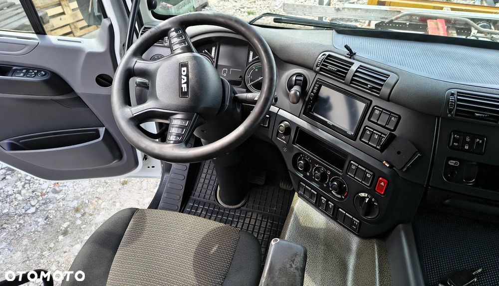 DAF CF 330 FA Pomoc drogowa, Pojazd specjalny - 14