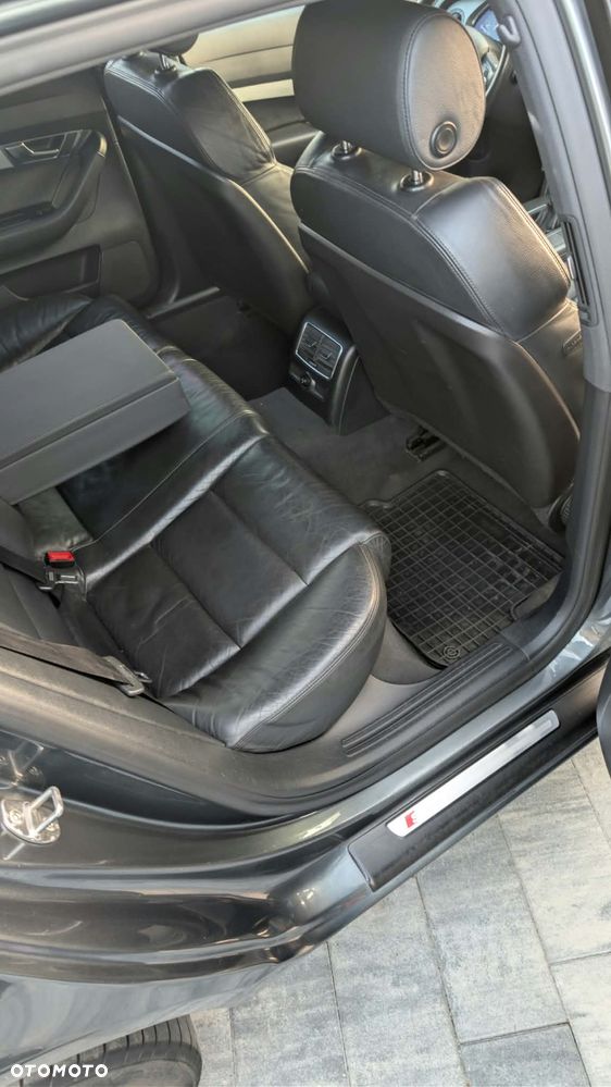 Audi A6 Avant - 17