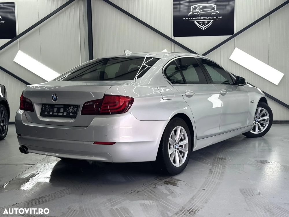 BMW Seria 5 525d Sport-Aut. - 12