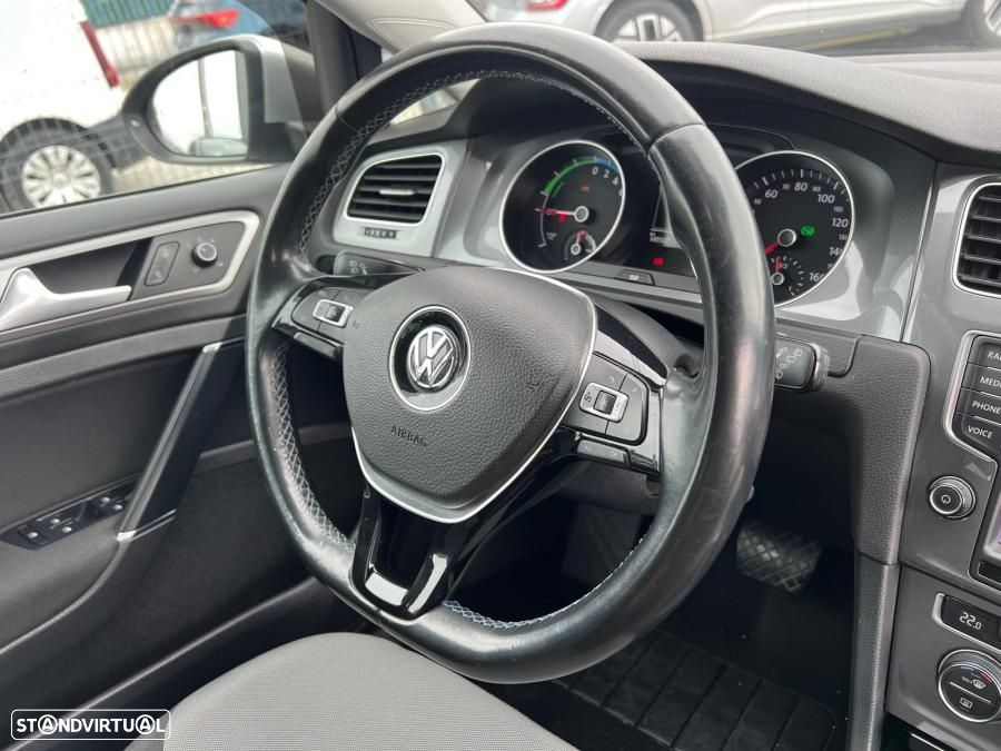 VW e-Golf AC/DC - 9