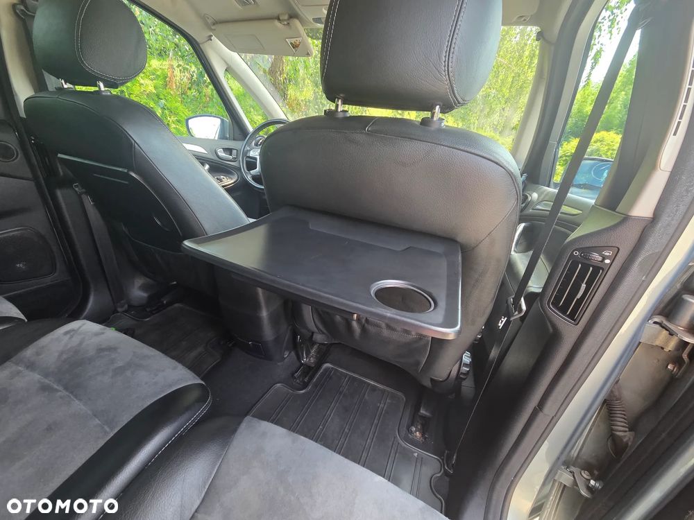 Ford S-Max 2.0 TDCi DPF Titanium - 24