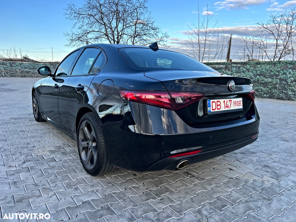 Alfa Romeo Giulia 2.2 JTDM Super - 4