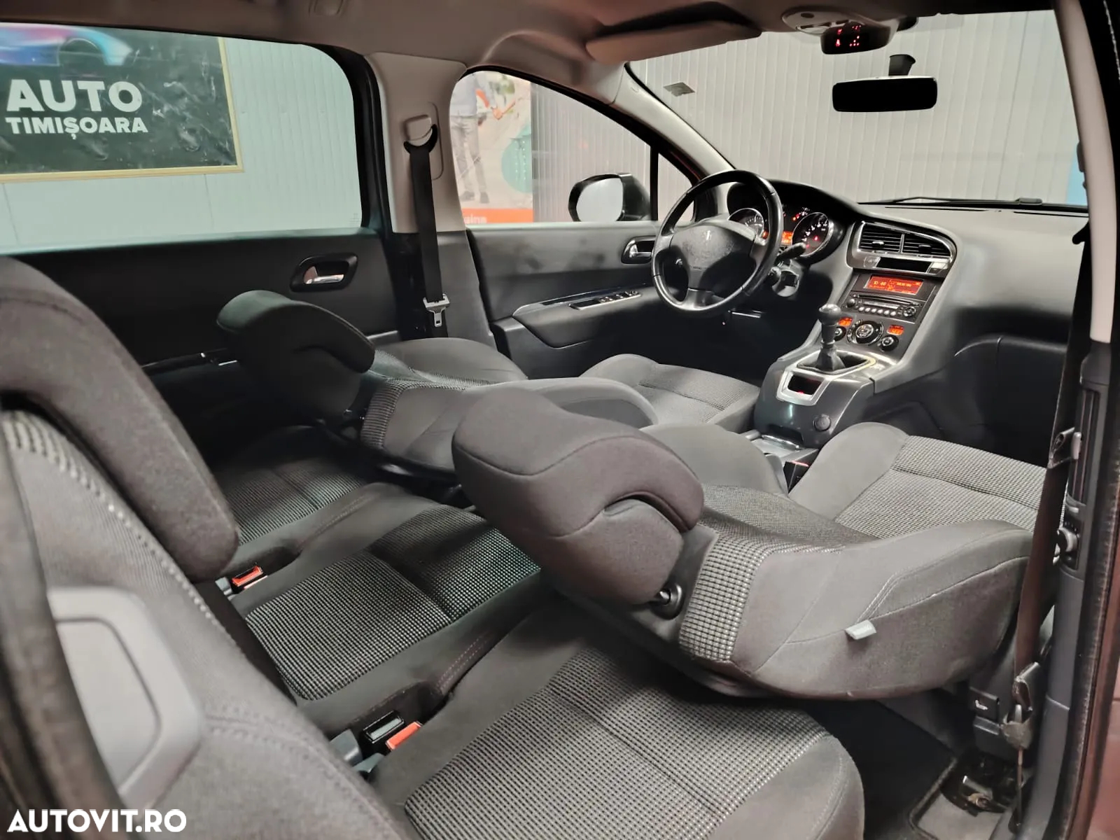 Peugeot 5008 - 15