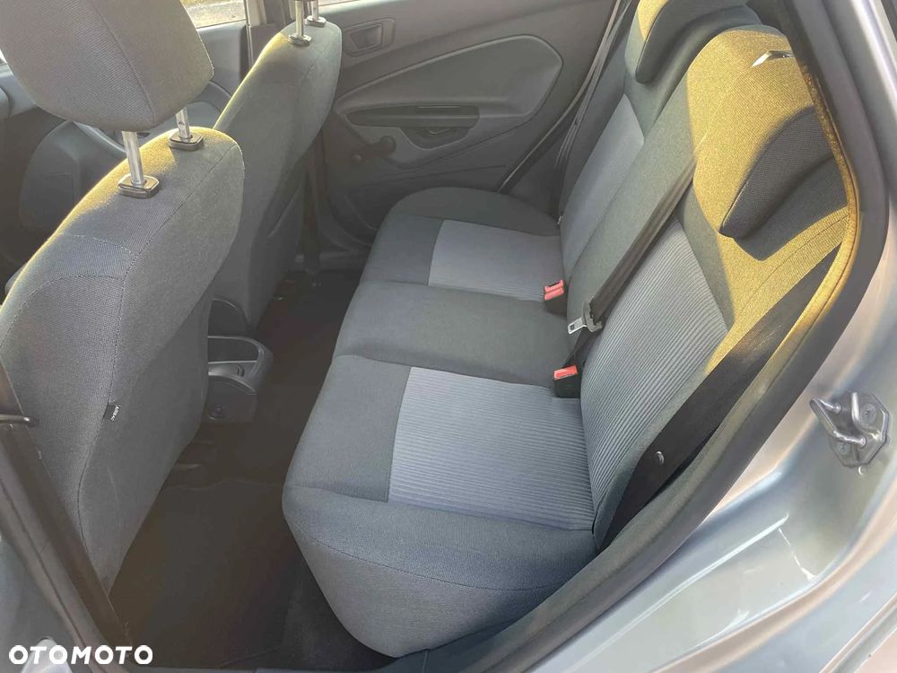 Ford Fiesta 1.25 Titanium - 19