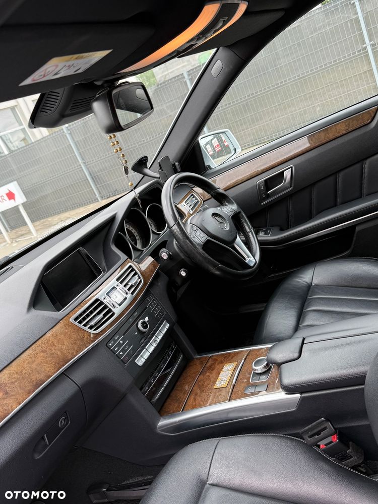 Mercedes-Benz Klasa E 250 BlueTEC 9G-TRONIC Classic - 8
