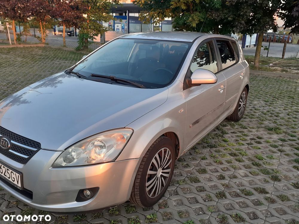 Kia Ceed 1.6 CRDi EX - 2