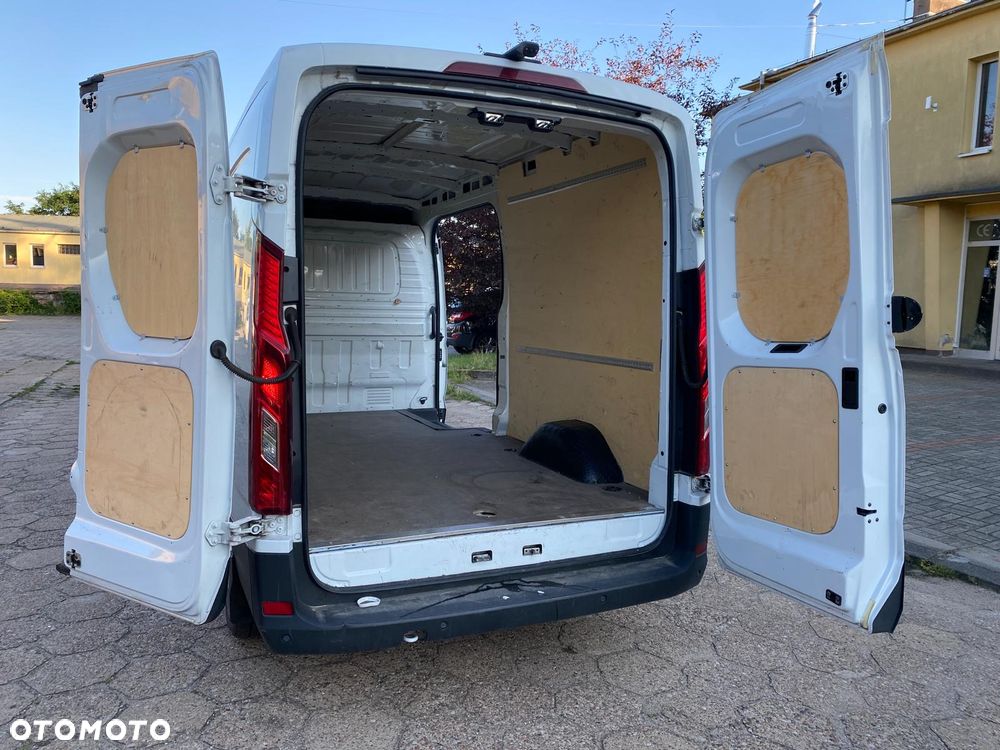 Maxus Deliver 9 - 12