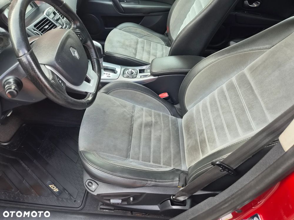 Renault Laguna dCi 150 FAP GT - 14
