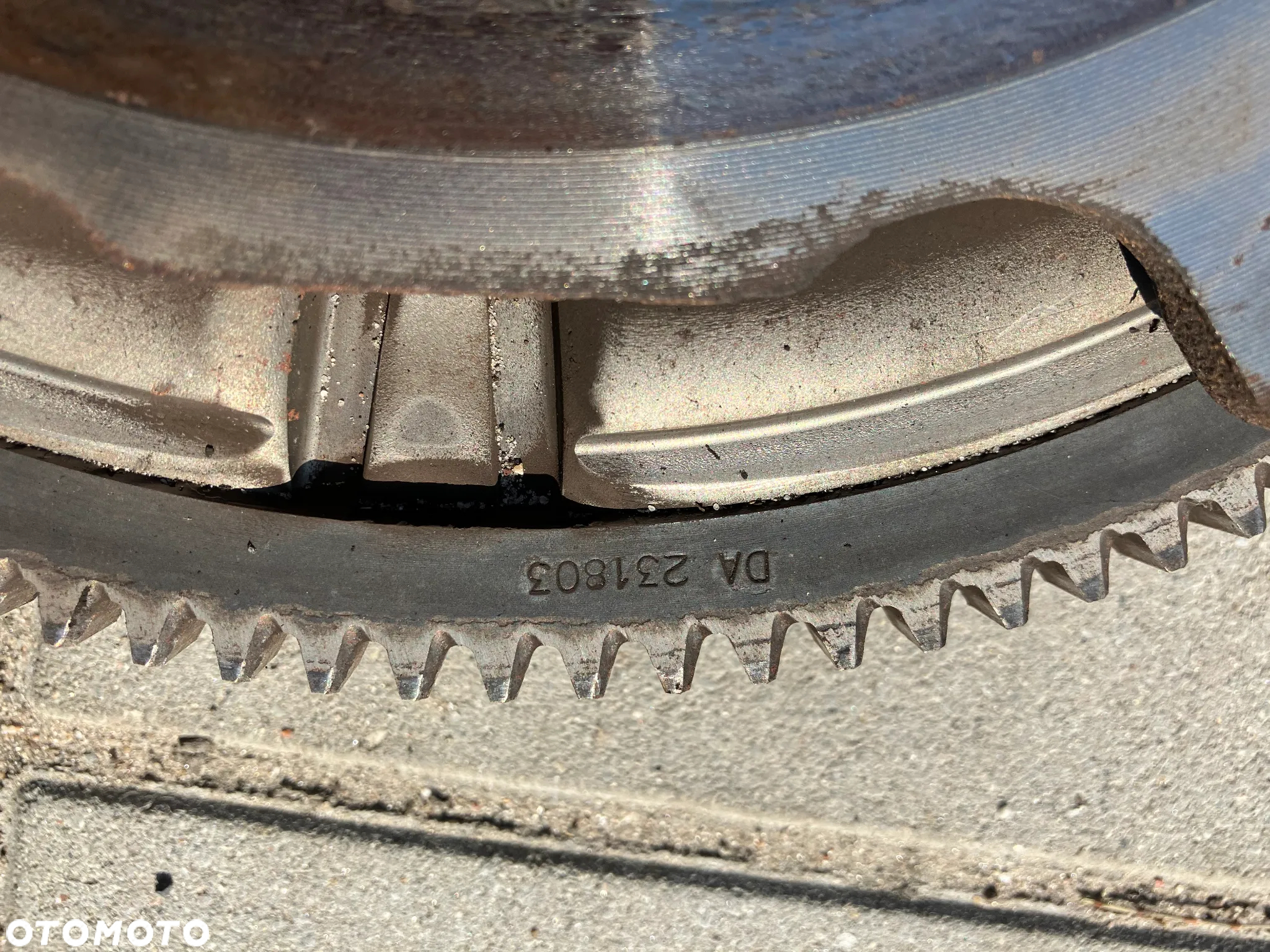 KOMPLETNE SPRZĘGŁO NISSAN PRIMERA P12 2.0 16V BENZYNA 6 BIEGÓW DOCISK TARCZA KOŁO ZAMACHOWE DWUMASOWE ZAMACH DWUMAS - 6