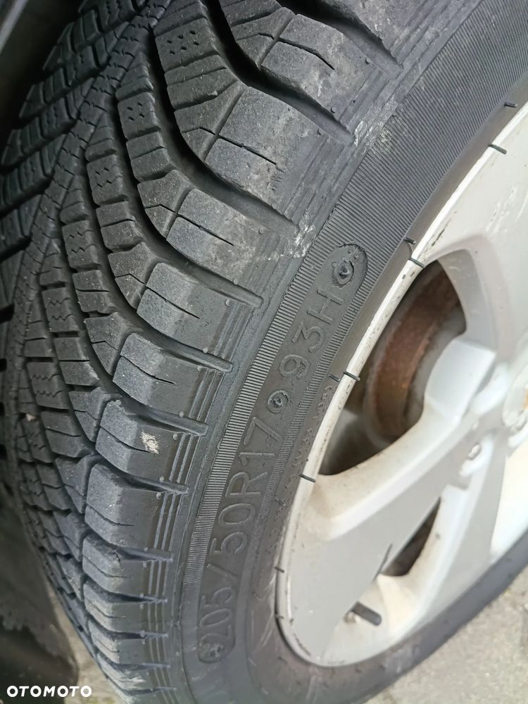 Chevrolet Cruze - 16