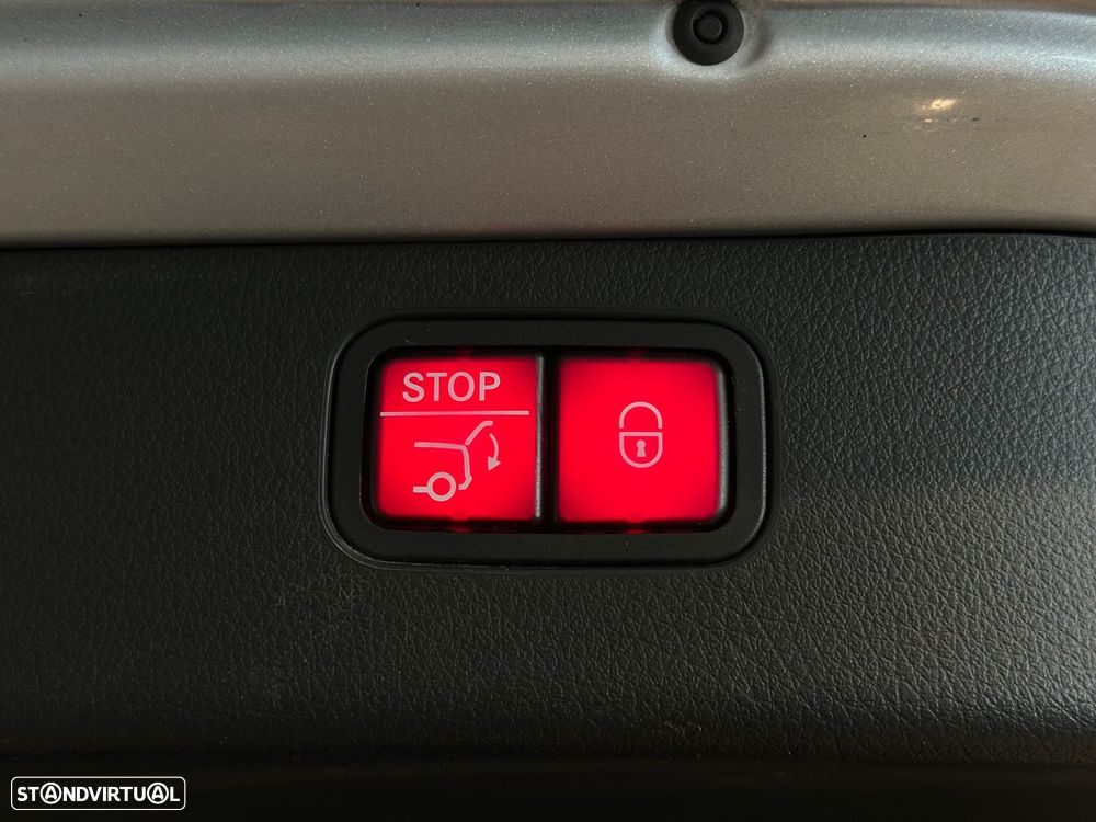 Mercedes-Benz C 300 e AMG Line - 42