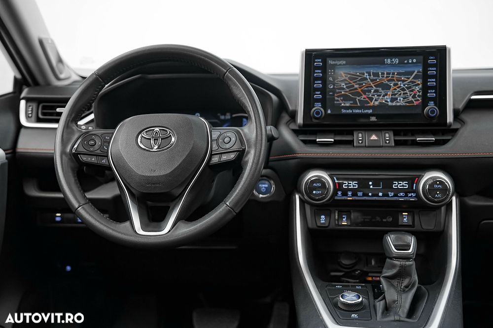 Toyota RAV4 - 18